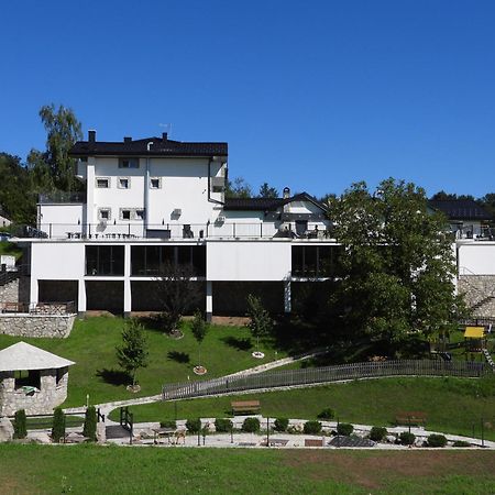 צאזין Motel Aladin מראה חיצוני תמונה